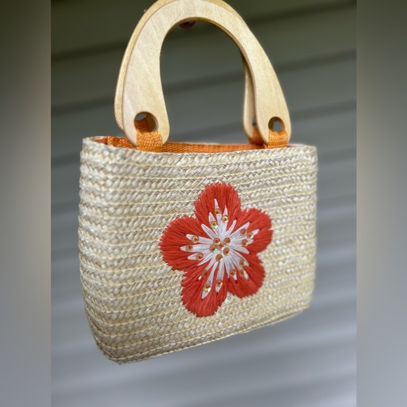 Flower Handbag - Picture 2 of 5